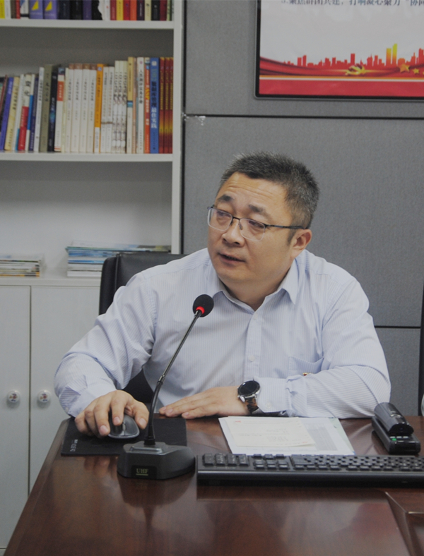 赵总讲党课02.jpg